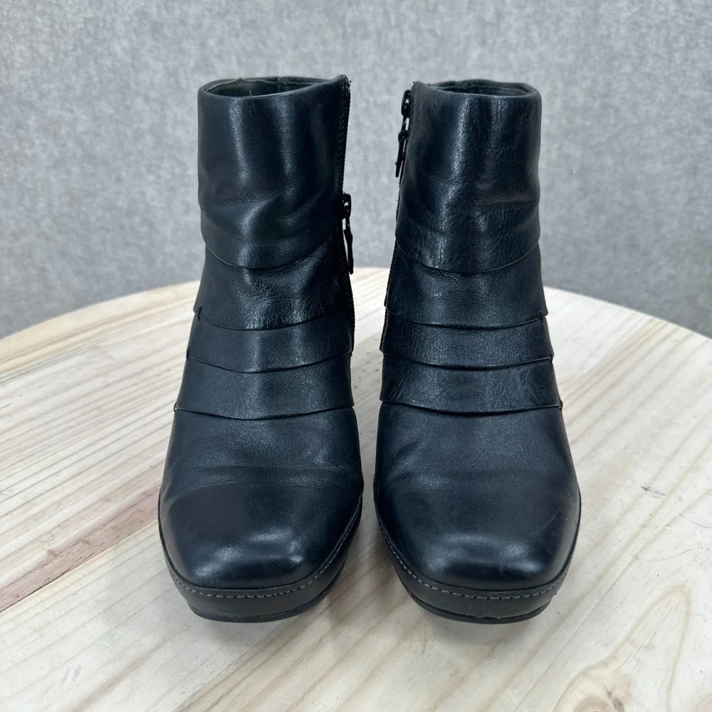 Clarks Artisan Ankle Boots Womens 9.5 Black Leather Layered Block Heel Booties
